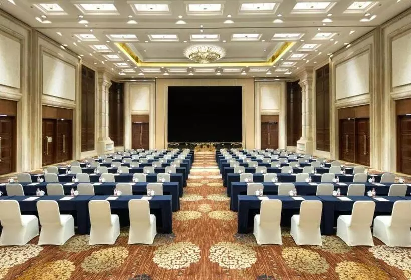 ホテル Crowne Plaza Deqing Moganshan, An Ihg