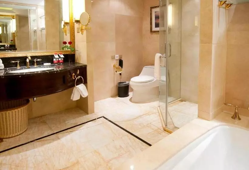 ホテル Crowne Plaza Deqing Moganshan, An Ihg