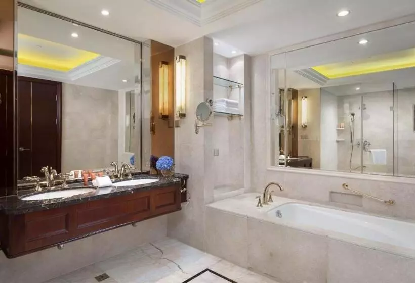 ホテル Crowne Plaza Deqing Moganshan, An Ihg