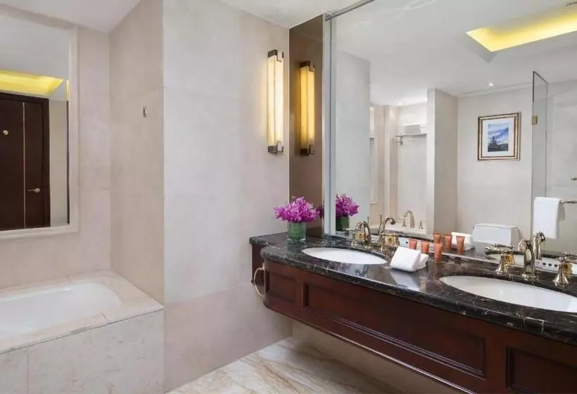 ホテル Crowne Plaza Deqing Moganshan, An Ihg