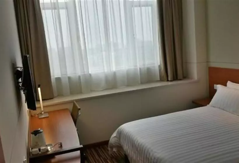 Hotelli Jinjiang Inn Select Chengdu Shuangliu International Airport