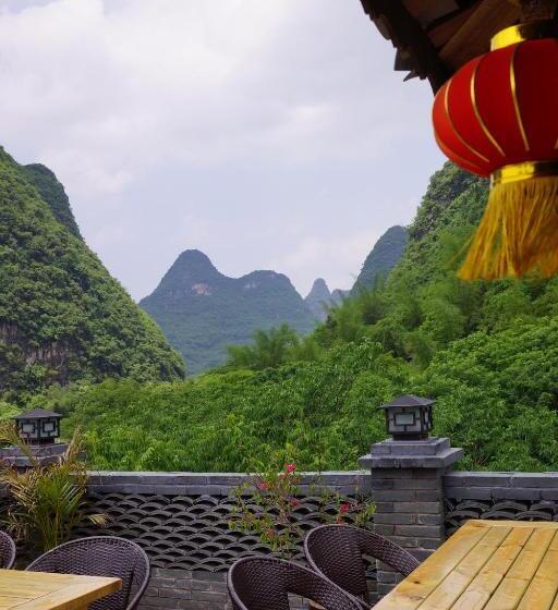 هتل Yangshuo Mountain Nest Boutique