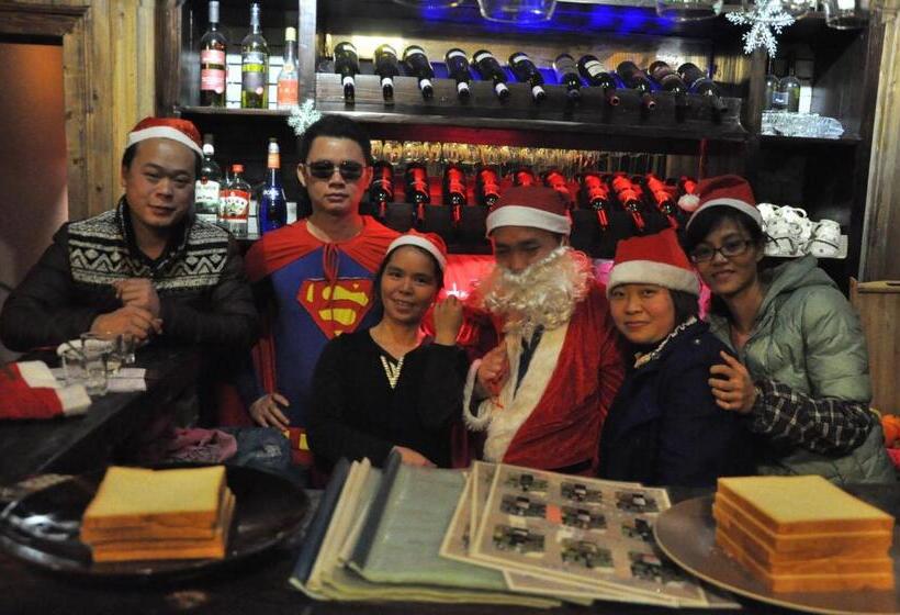 هتل Yangshuo Mountain Nest Boutique