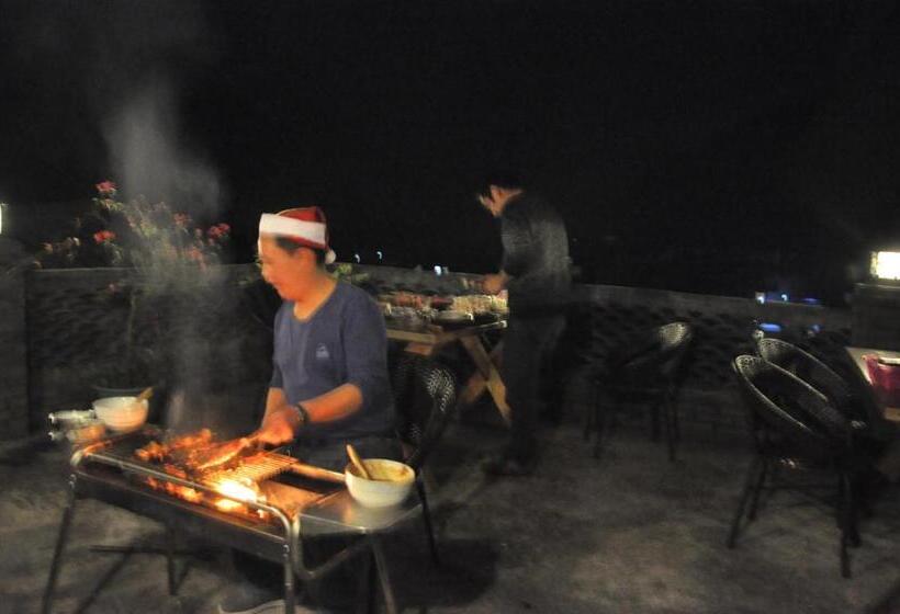 هتل Yangshuo Mountain Nest Boutique