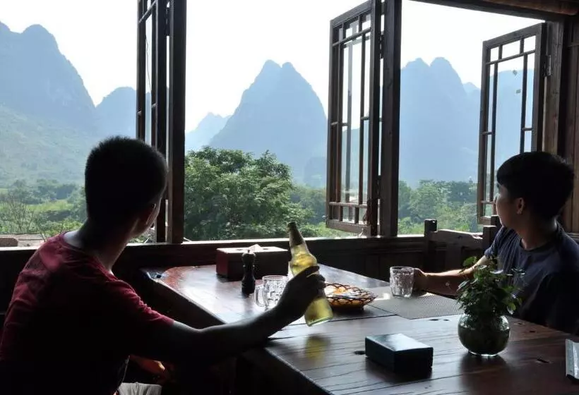 ホテル Yangshuo Mountain Nest Boutique