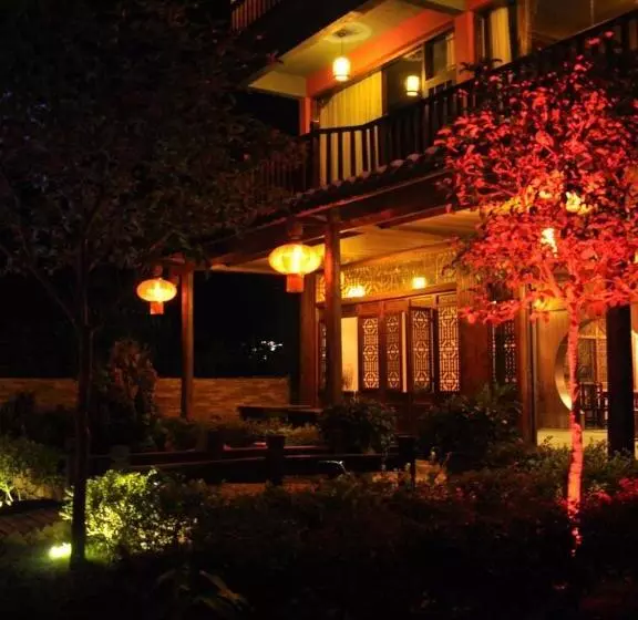 ホテル Yangshuo Mountain Nest Boutique