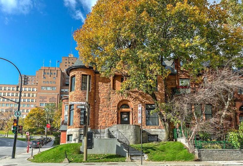 فندق Penfield Suites