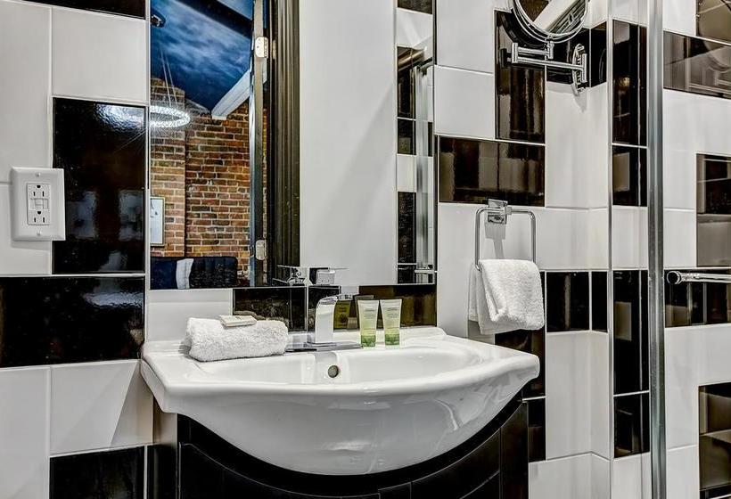 فندق Penfield Suites