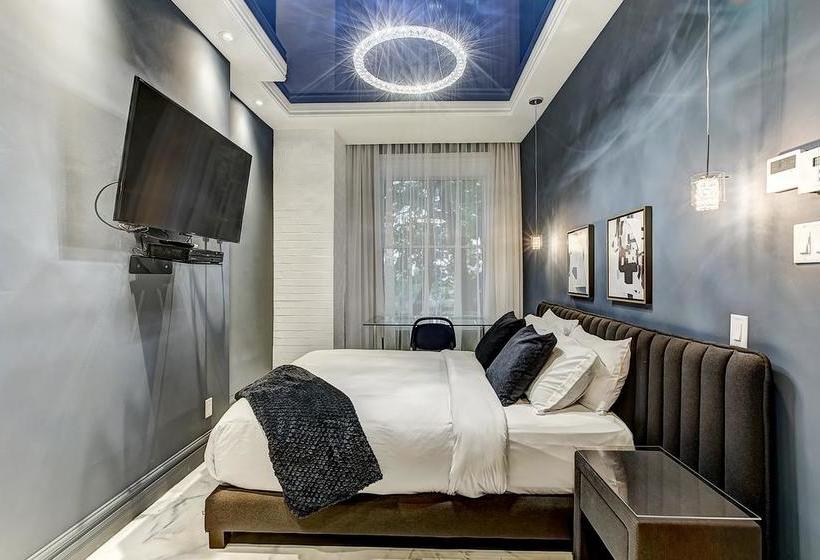 فندق Penfield Suites