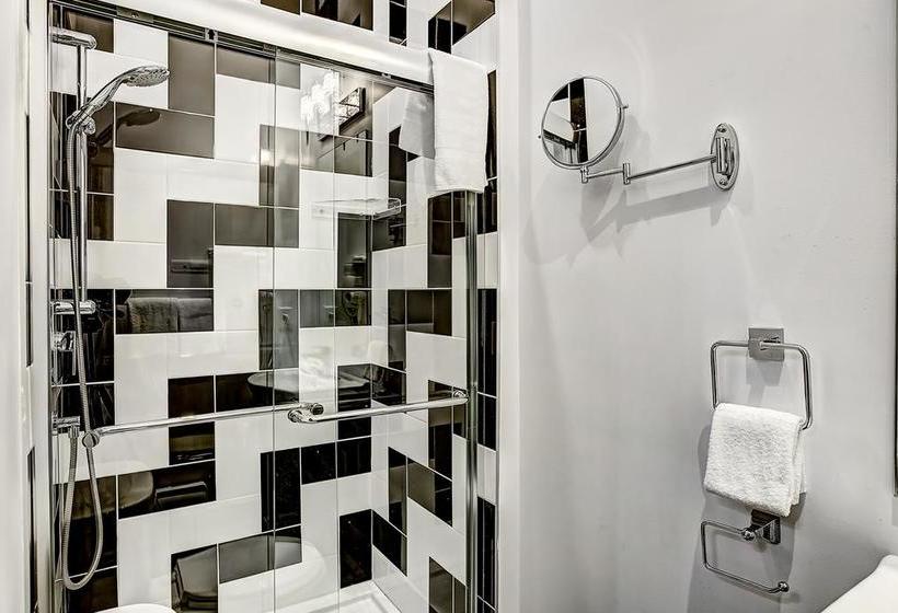 فندق Penfield Suites