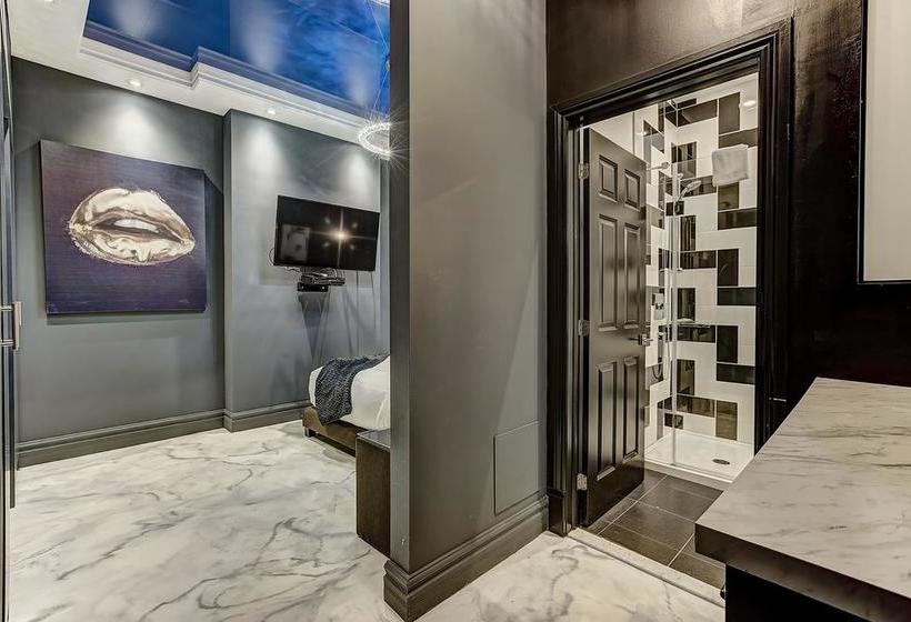 فندق Penfield Suites