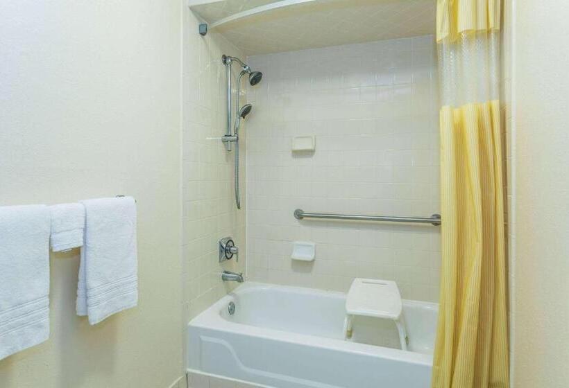 בית מלון כפרי Days Inn By Wyndham Lake Park/valdosta