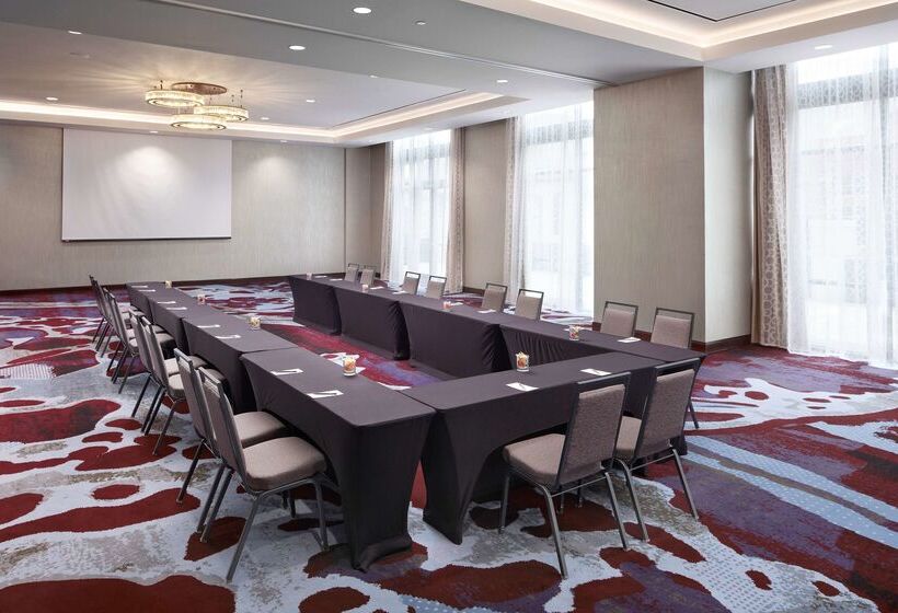 Отель Embassy Suites By Hilton Amarillo Downtown