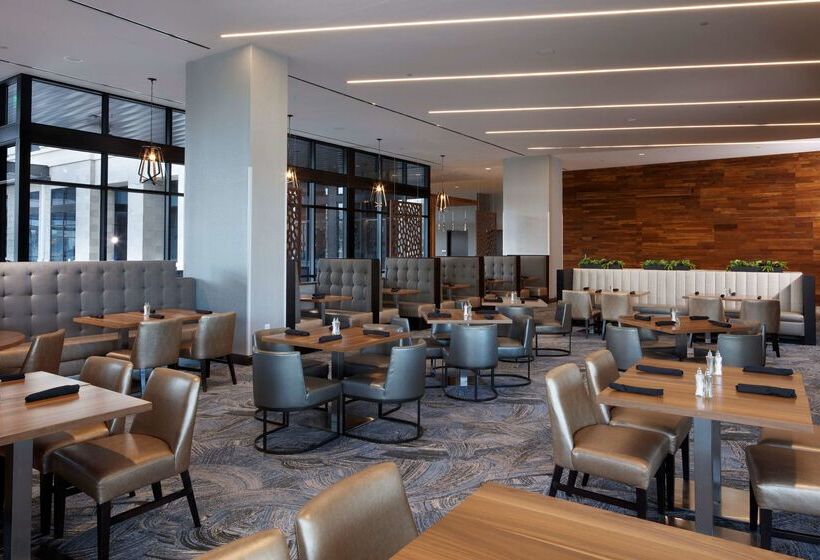 Отель Embassy Suites By Hilton Amarillo Downtown