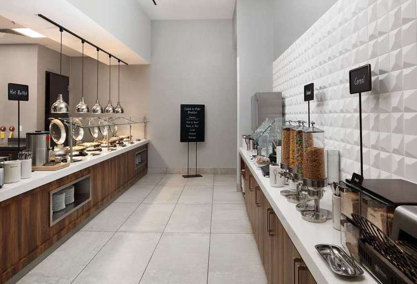 Отель Embassy Suites By Hilton Amarillo Downtown