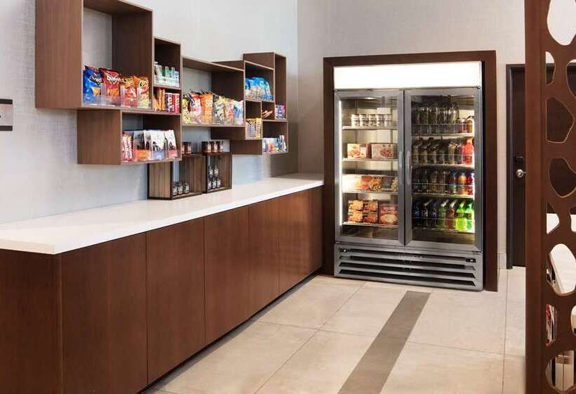 Отель Embassy Suites By Hilton Amarillo Downtown