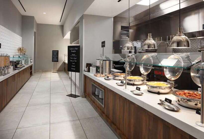 Отель Embassy Suites By Hilton Amarillo Downtown