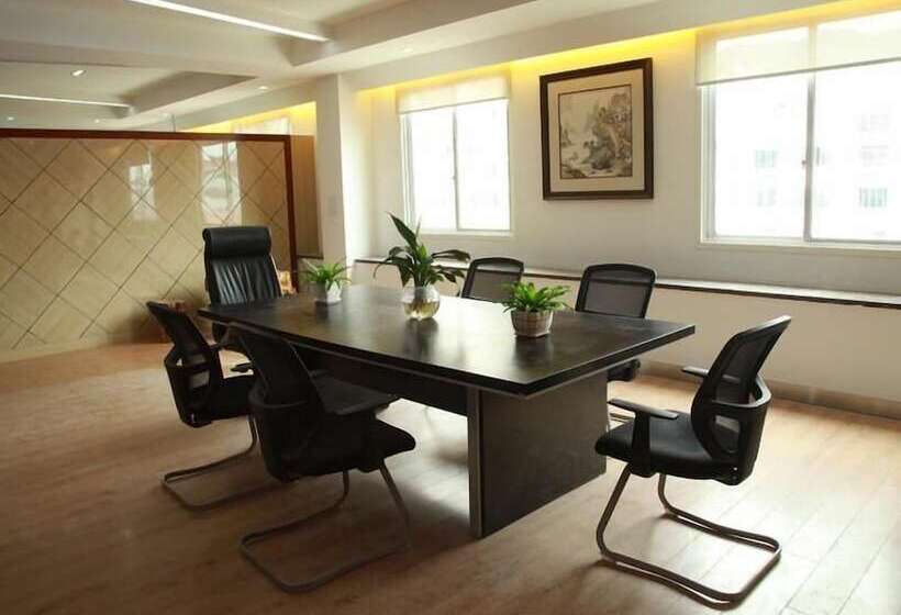 בית מלון כפרי Greentree Inn Linhai Yintai City