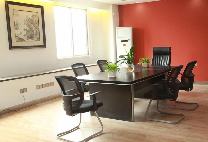 בית מלון כפרי Greentree Inn Linhai Yintai City