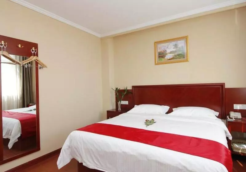 Hotelli Greentree Inn Shandong Rizhao Bus Station Fuhai Road Express
