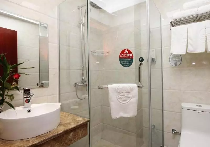 Hotelli Greentree Inn Shandong Rizhao Bus Station Fuhai Road Express