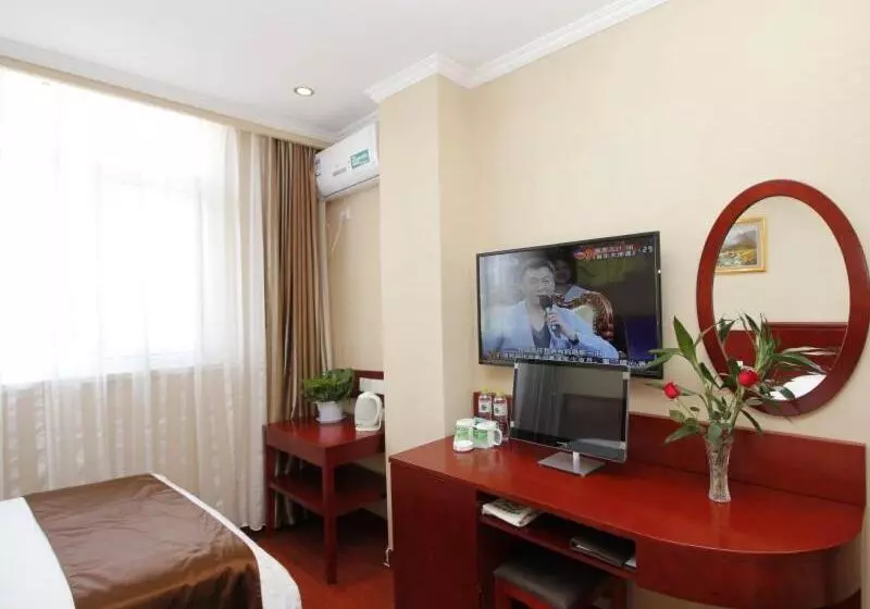 Hotelli Greentree Inn Shandong Rizhao Bus Station Fuhai Road Express