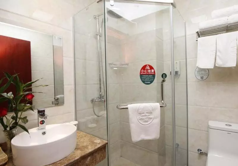 Hotelli Greentree Inn Shandong Rizhao Bus Station Fuhai Road Express