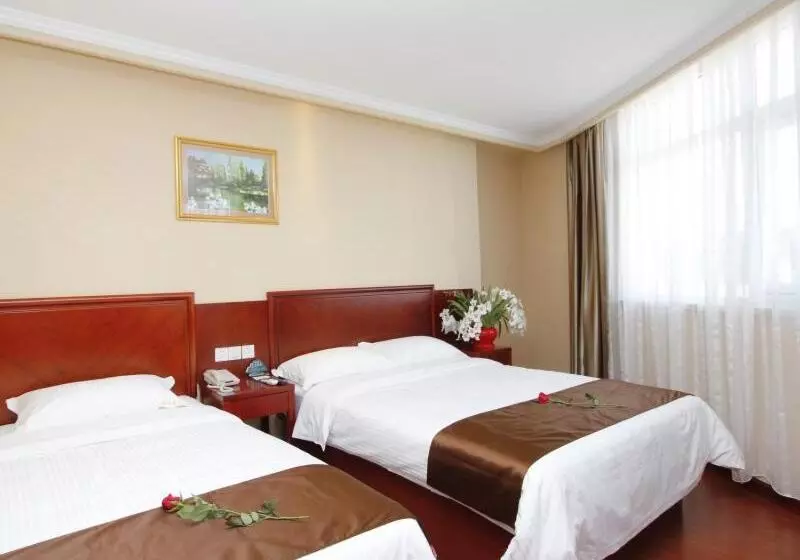 Hotelli Greentree Inn Shandong Rizhao Bus Station Fuhai Road Express