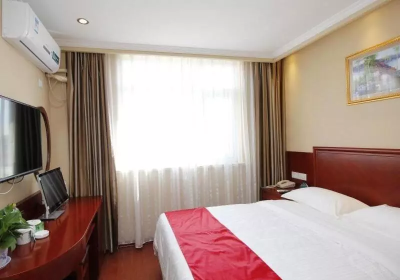 Hotelli Greentree Inn Shandong Rizhao Bus Station Fuhai Road Express