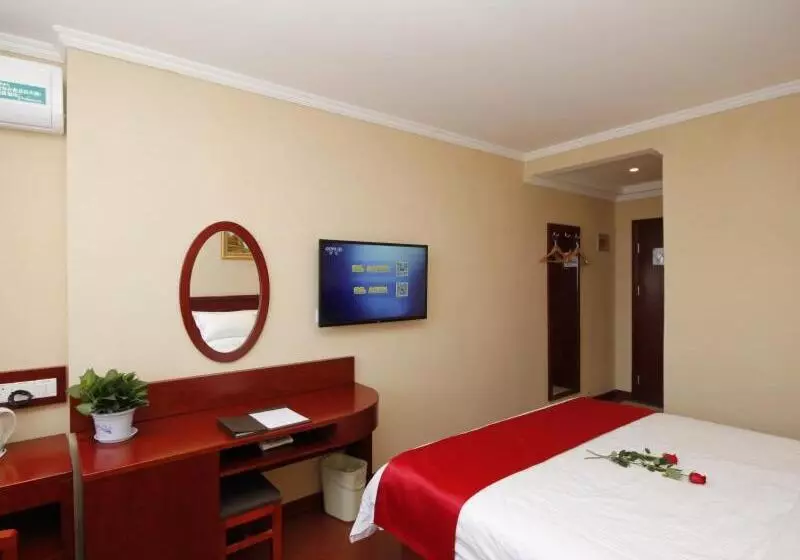 Hotelli Greentree Inn Shandong Rizhao Bus Station Fuhai Road Express