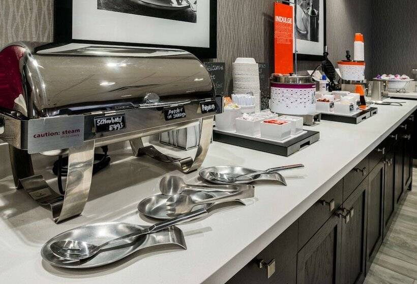 فندق Hampton Inn & Suites Wixom