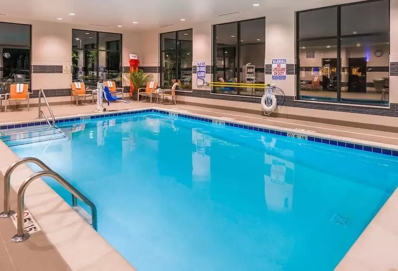 Hotelli Hampton Inn & Suites Wixom