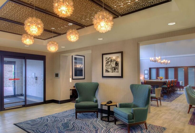 فندق Hampton Inn & Suites Wixom