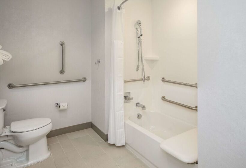 בית מלון כפרי Hilton Garden Inn Pittsburgh Airport