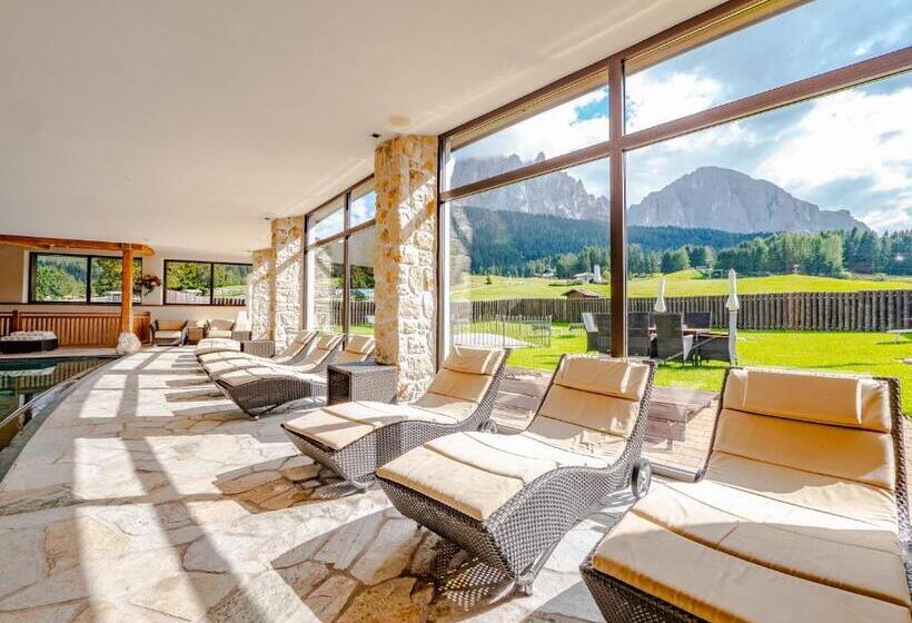 Отель Monte Pana Dolomites