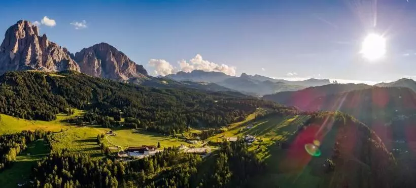 Hotelli Monte Pana Dolomites