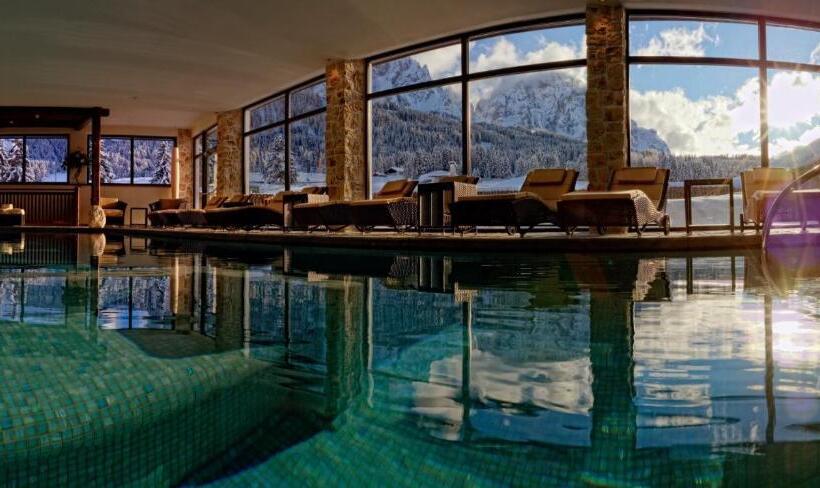 Отель Monte Pana Dolomites