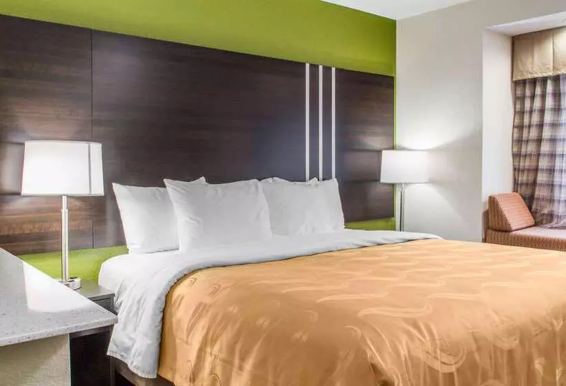 ホテル Quality Inn & Suites Maggie Valley   Cherokee Area