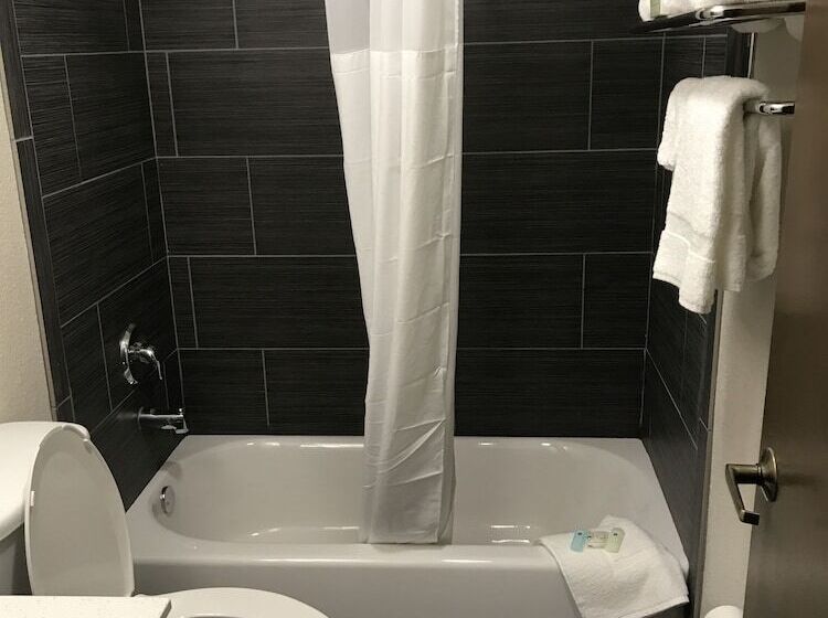 فندق Quality Inn & Suites Maggie Valley   Cherokee Area