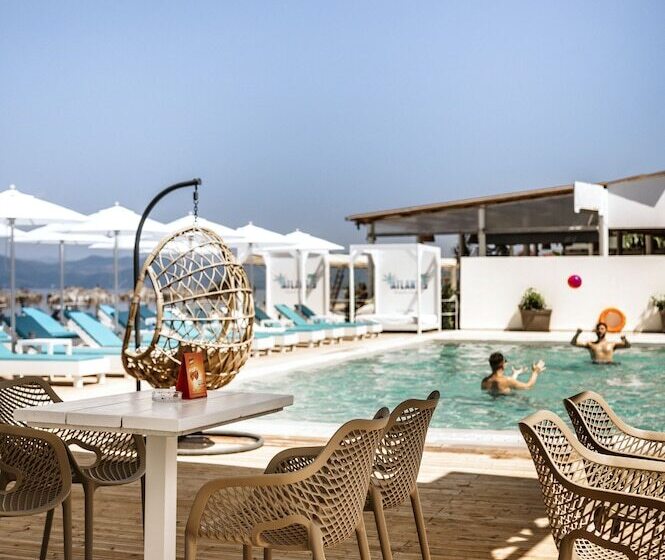 فندق Trabukos Beach Complex