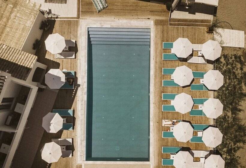 فندق Trabukos Beach Complex