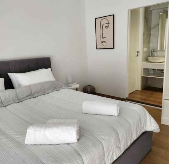 Harmony Elegant Central Apartment