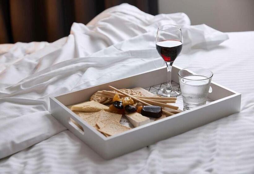 فندق Atura Dandenong