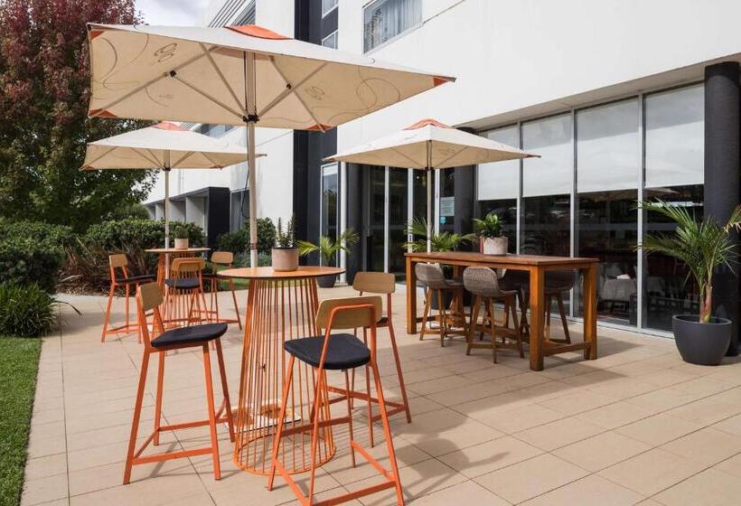 فندق Atura Dandenong