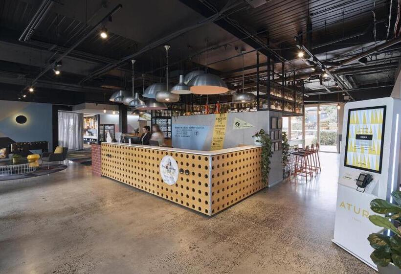 فندق Atura Dandenong