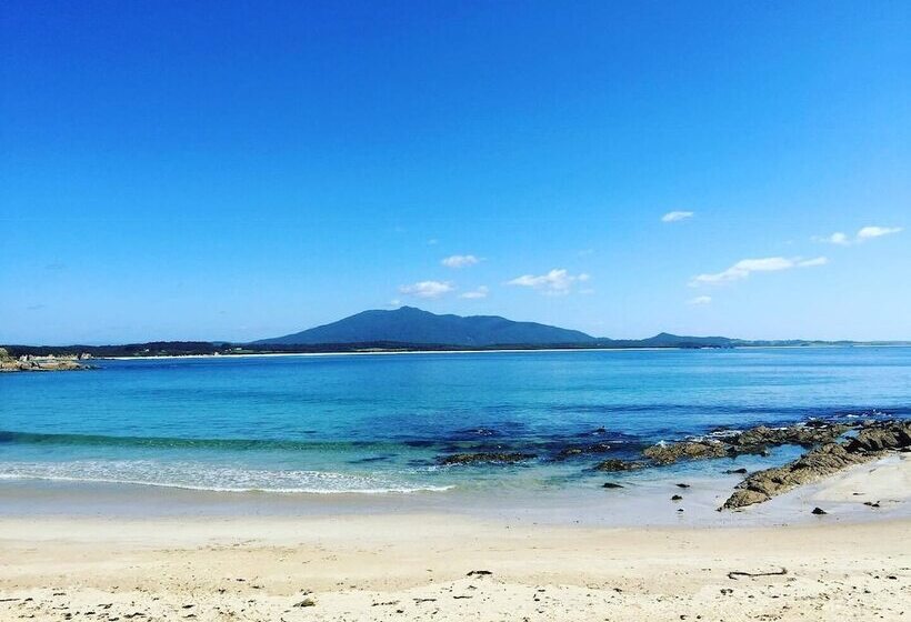 Отель Bermagui Beach