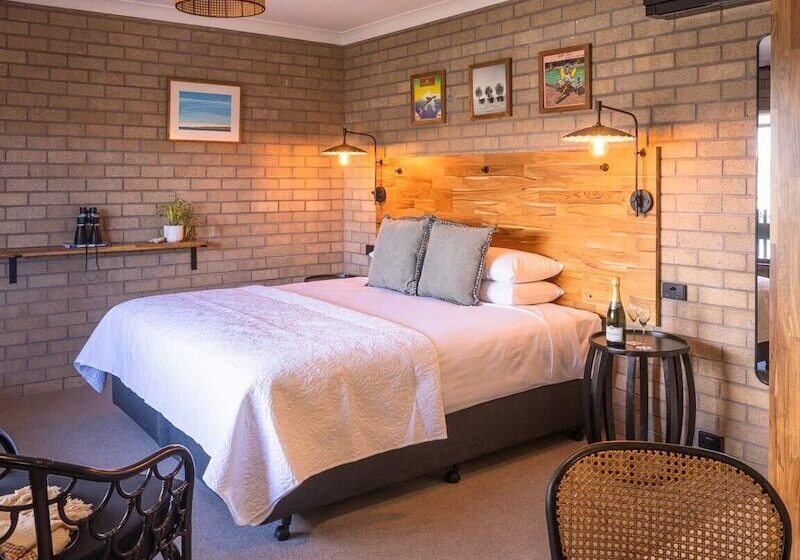 Отель Bermagui Beach