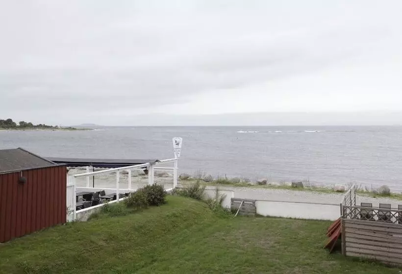 هتل Byxelkroks Marina Sea Resort