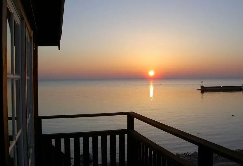 هتل Byxelkroks Marina Sea Resort