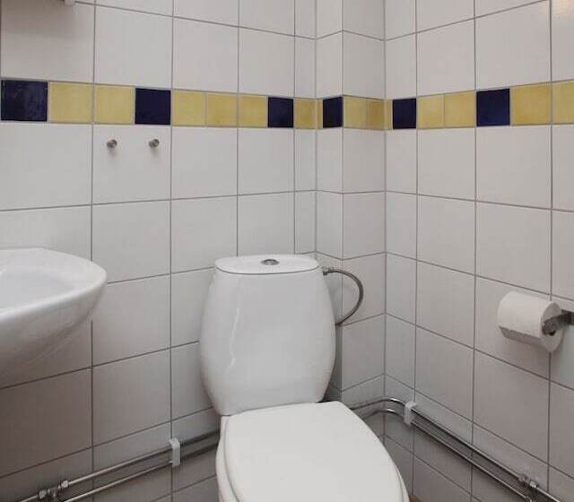 هتل Byxelkroks Marina Sea Resort